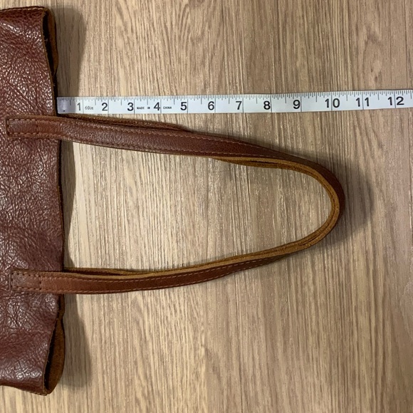 Portland Leather Good Medium Crossbody Tote Bag Brown Nutmeg - Picture 14 of 16